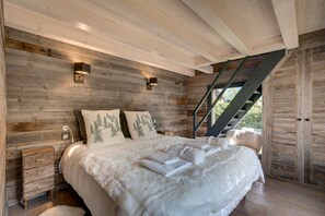4 bedrooms, WiFi, bed sheets