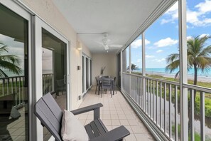 Outdoor dining - Sanibel Surfside 124: Gulf Front Condo w/ Sunsets! (Sanibel)