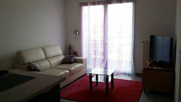 TV, DVD player