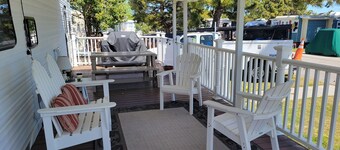 Comfortable Beach Trailer Home