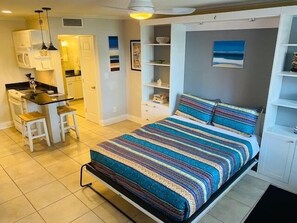 Bügeleisen/Bügelbrett, Internetzugang, Bettwäsche