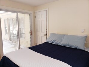 3 bedrooms, free WiFi, bed sheets