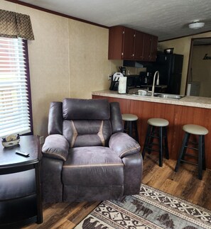 Interior - Beary Cozy Cabin (Glenwood)