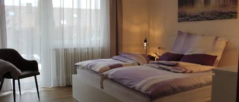 2 bedrooms, iron/ironing board, WiFi, bed sheets