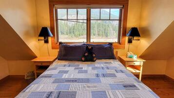 3 bedrooms, WiFi, bed sheets