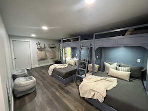4 quartos, Wi-Fi, roupa de cama