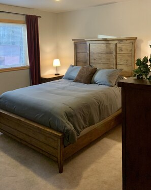 3 bedrooms, free WiFi, bed sheets