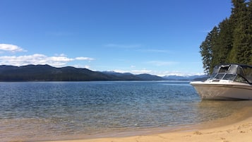 靠近海滩