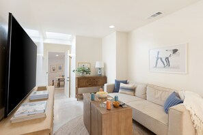 Smart TV, fireplace, offices