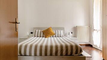 1 camera, ferro/asse da stiro, Wi-Fi gratuito, lenzuola