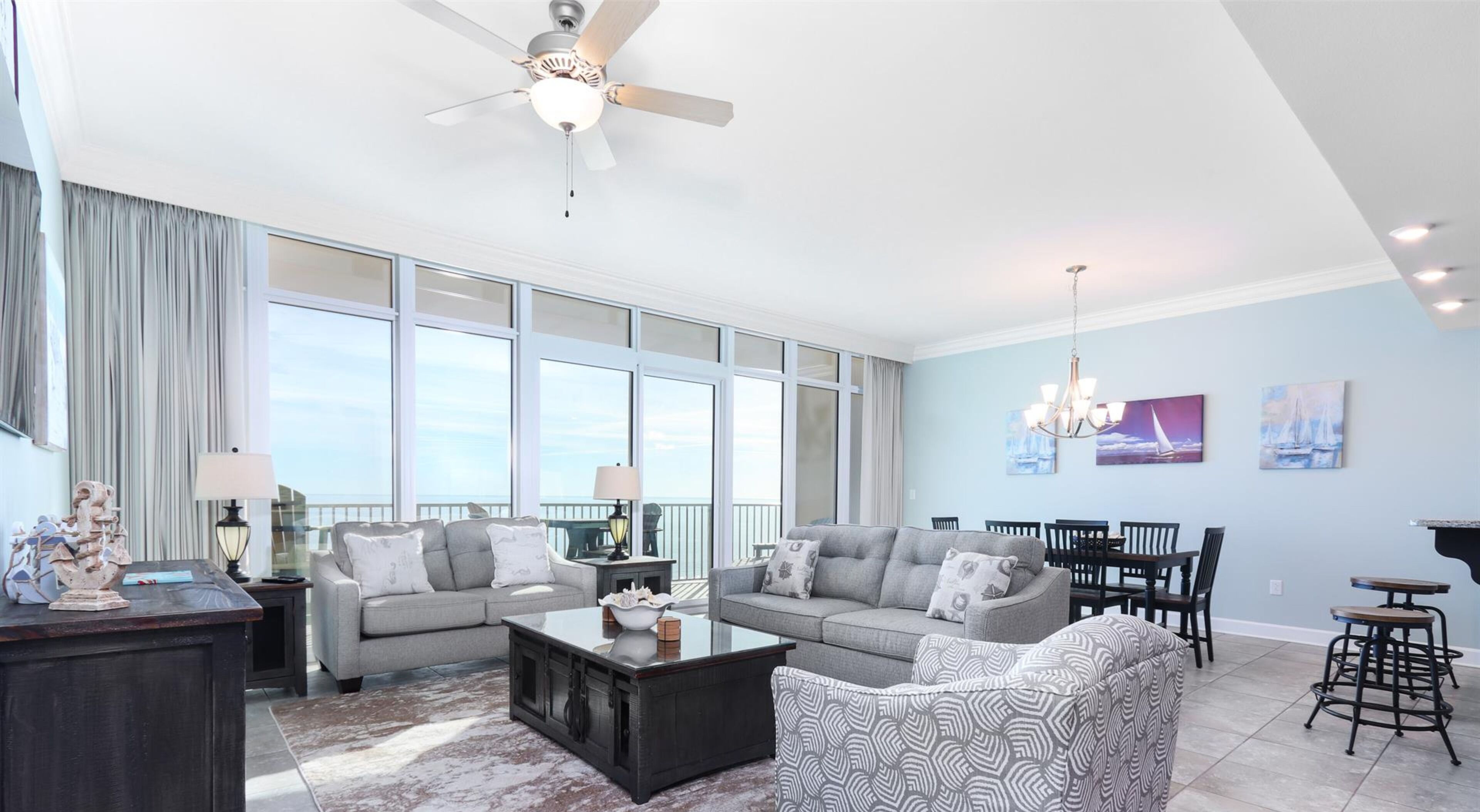 Luxury Gulf Front Condo | Lazy River!