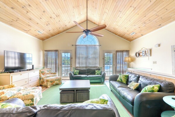 TV, DVD player, stereo