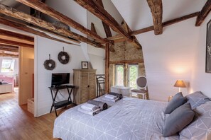 3 dormitorios, tabla de planchar con plancha, wifi gratis