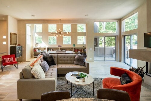 Sunny, gorgeous contemporary home, close to downtown Ketchum.