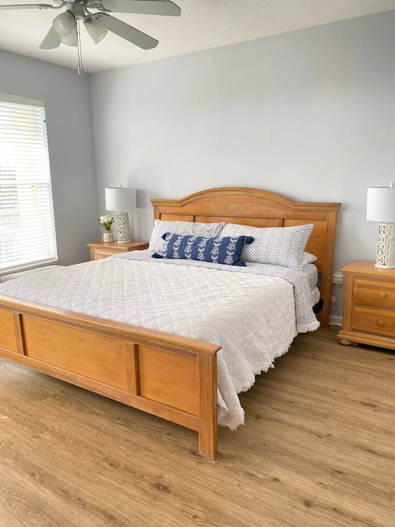 Iron/ironing board, travel crib, WiFi, bed sheets