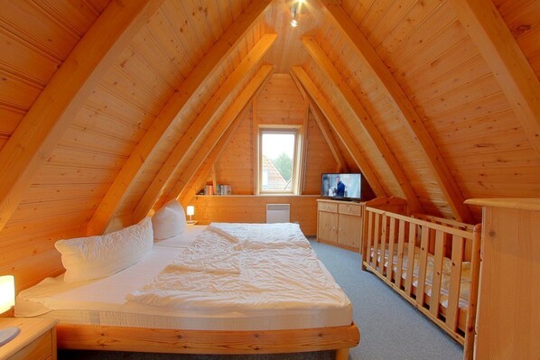 3 Schlafzimmer, Reisekinderbett, WLAN