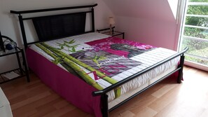 2 chambres, fer et planche à repasser, Wi-Fi gratuit