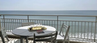 Studio cabin 4 pers, sea view, balcony, parking, beach access