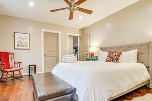 2 Schlafzimmer, Schreibtisch, laptopgeeigneter Arbeitsplatz