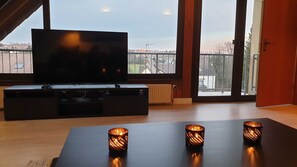 Imagen sin descripción, 3 de 8, botón