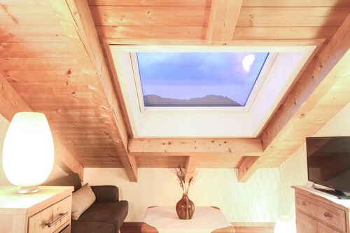 Modernes Alpen Studio mit Balkon& Bergblick by Schirsner