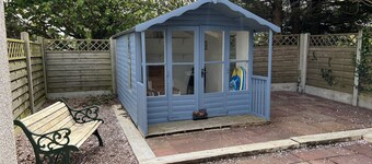 3 Bedroom Bungalow Moelfre- Private Garden,parking