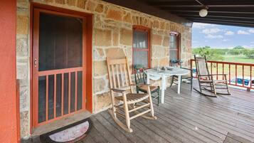 House, 5 Bedrooms | Property grounds