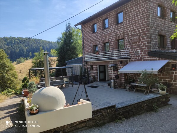 Outdoor dining - Traditional house Mühleck for groups of up to 22 people with pool, sauna and hot tub (Elmstein)