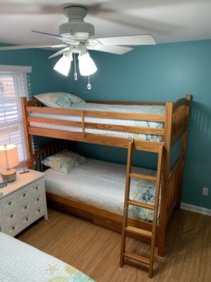 3 Schlafzimmer, Bügeleisen/Bügelbrett, kostenloses WLAN