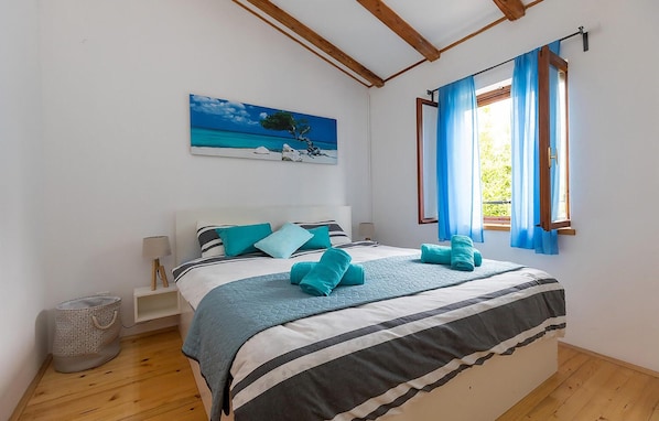 2 chambres, Wi-Fi gratuit, draps fournis