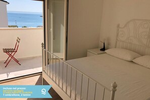 1 bedroom, bed sheets