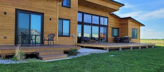 Indoor/Outdoor Living with 4-Peak Teton View