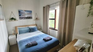 5 slaapkamers, een strijkplank/strijkijzer, internet, beddengoed