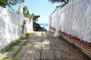 Property grounds - On the sea of Addaura (Palermo)