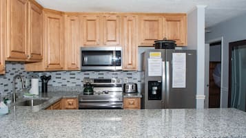 Refrigerador y microondas