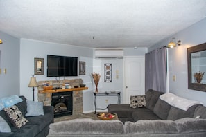 Fernseher, Kamin