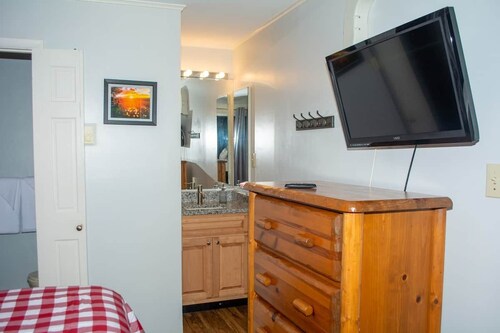 Winterplace D104 Ski in Ski out condo First floor