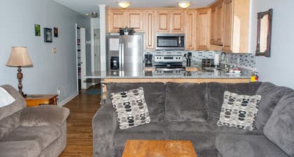 D104 · Winterplace Ski in Ski out condo First floor! D104