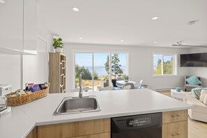 Interior - The Owl’s Nest | Panoramic Ocean View Retreat (Sooke)