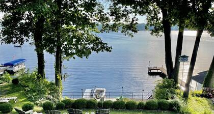 Spacious and Serene Lake Front Home Away From Home