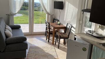 TV connectée, cheminée, baby-foot