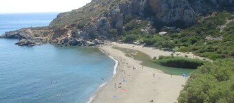 New - Villa Cornelia with pool. G. 2-room apartment.  Sea view - olive groves.