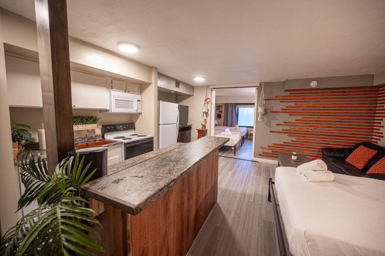 1 bedroom, desk, iron/ironing board, WiFi