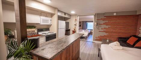 1 bedroom, desk, iron/ironing board, WiFi