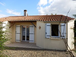 Exterior detail - Nice house near the Vendée beaches (Saint-Hilaire-la-Forêt)