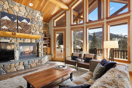 Incredible Whitefish Mountain residence with some of the best ski in/out on the mountain.
