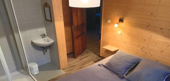3 bedrooms, WiFi