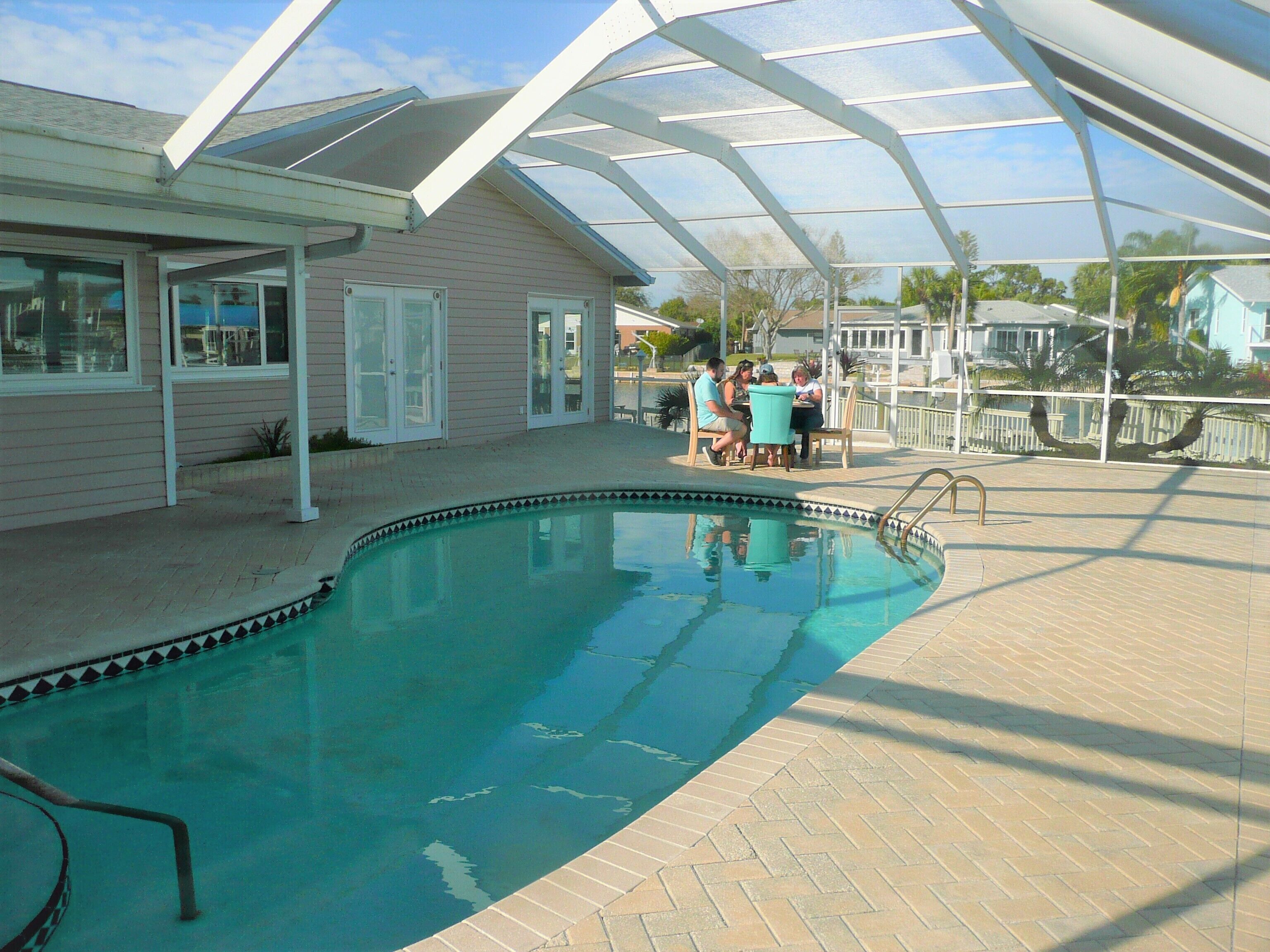 Waterfront, Dock, Pool, Floramar North Canal Minutes to Gulf of Mexico 
