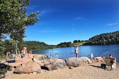 Beach. Gîte des Roches de Faleix