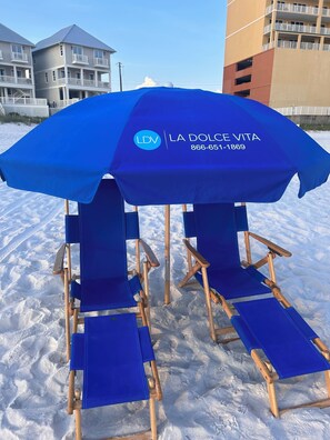 Property grounds - Beach Shark Tank/ Across the street from the beach (Panama city beach)